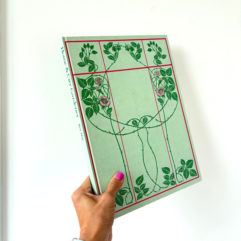Home & City Gardener Roy Hay 1975 Vintage Hardcover Book Floral Art Cover - Picture 5 of 8